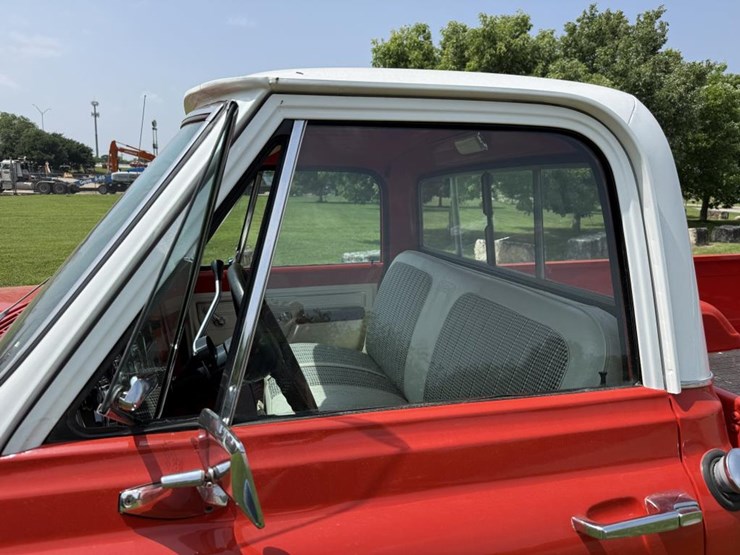 1972-chevrolet-custom-deluxe-image-20