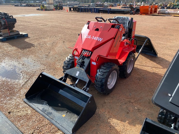 #5566-•-agt-sda-140w-wheeled-ride-on-mini-skid-steer-image-1