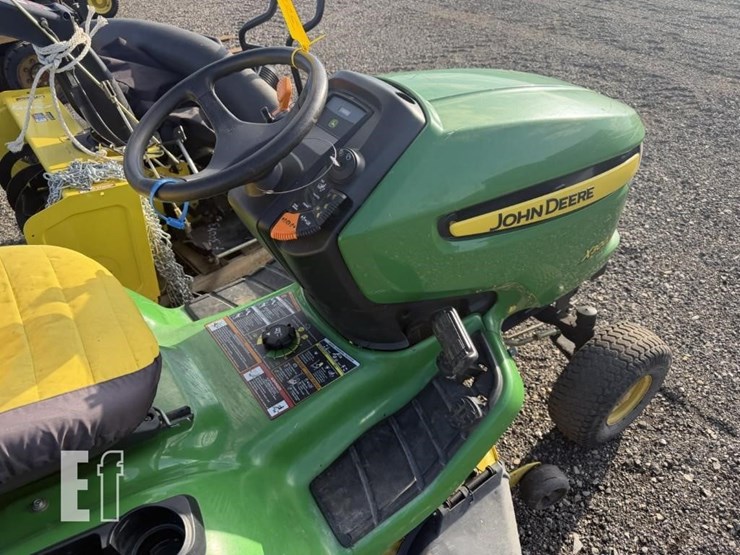 john-deere-x300-image-10