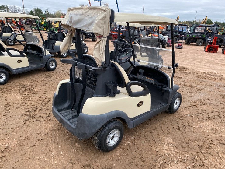 #1584-•-club-car-electric-golf-cart-with-charger-image-6