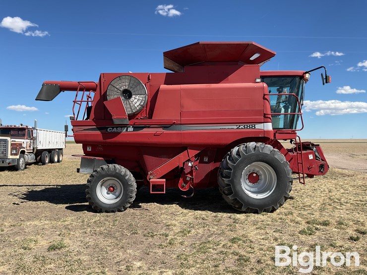 2005-case-ih-2388-image-4