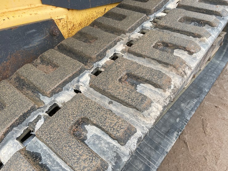 2007-new-holland-c185-image-14