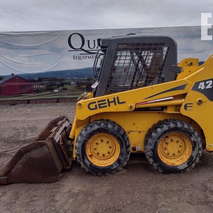 GEHL 4240E