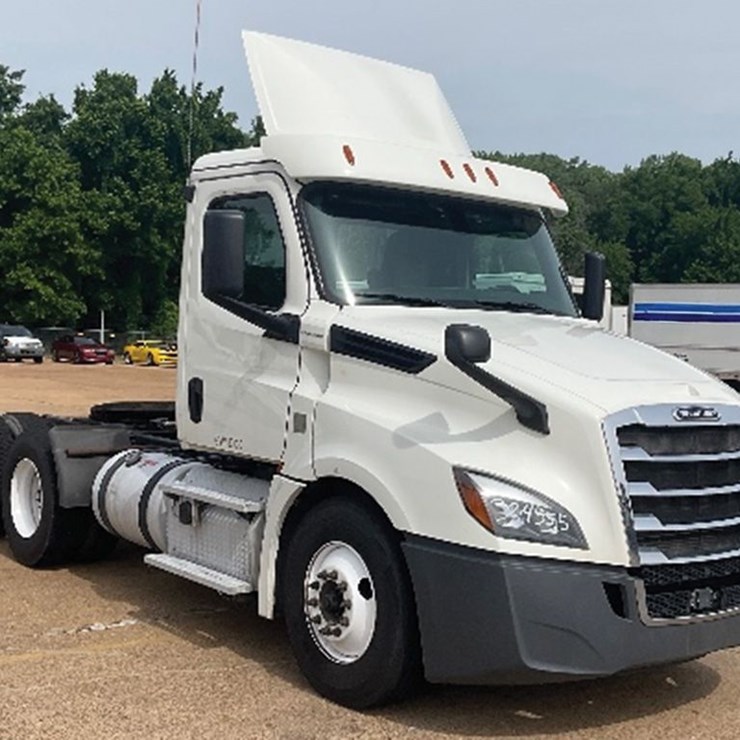 2019 FREIGHTLINER CASCADIA 126