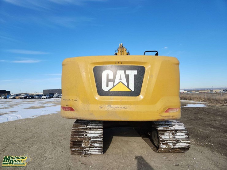 2019-caterpillar-320-image-22