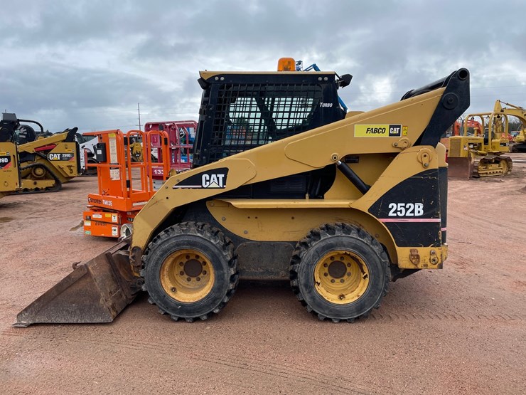 2005-caterpillar-252b-image-6