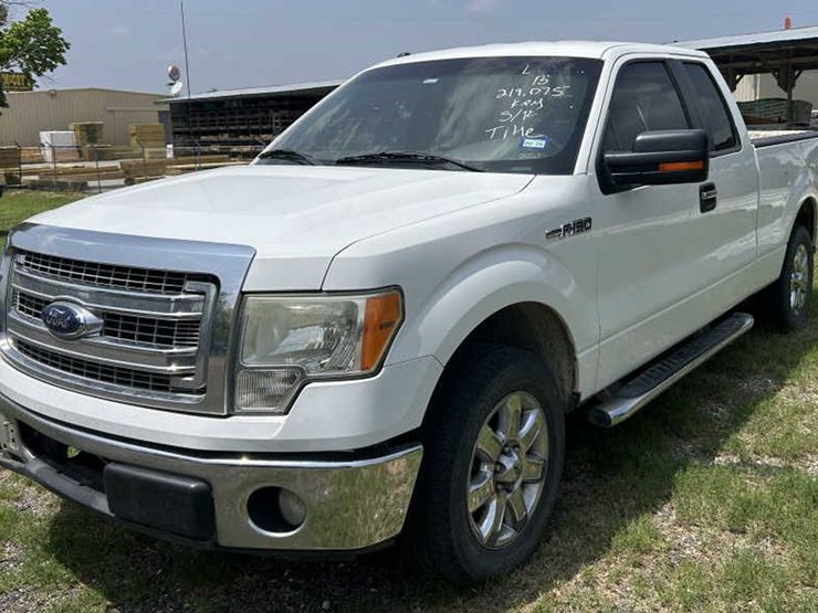 2013-ford-f150-xlt-image-1