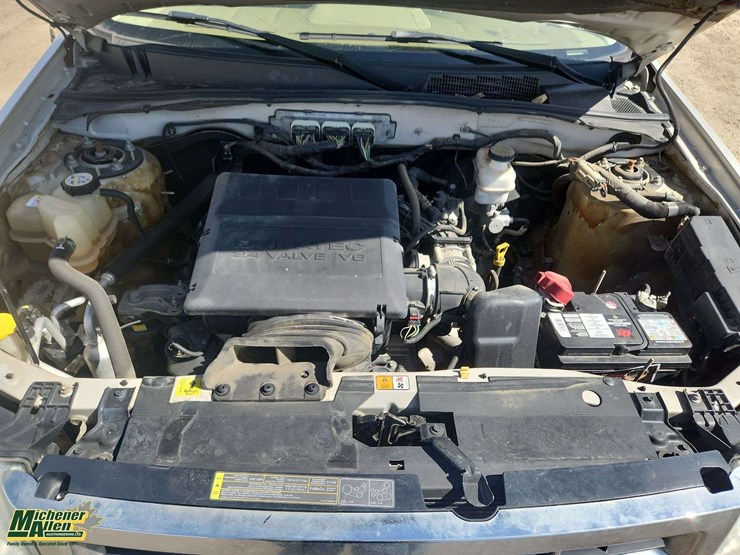 2010-ford-escape-xlt-image-24