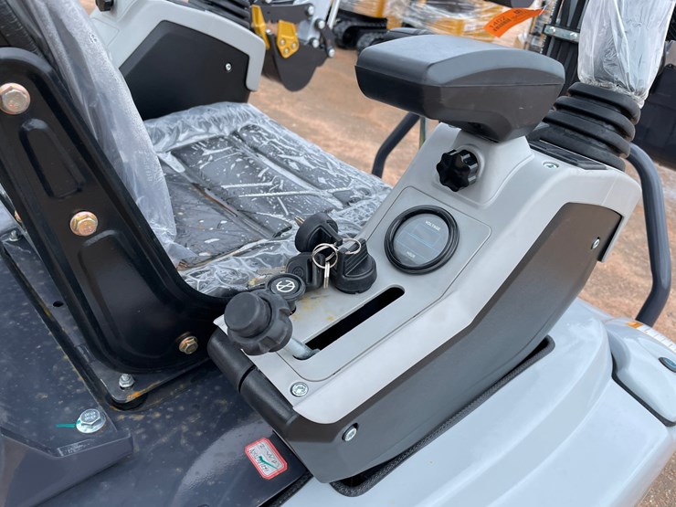 #5520-•-new-ats-me18-mini-excavator-image-13