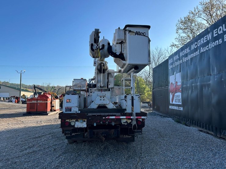 2016-international-durastar-4300-image-3