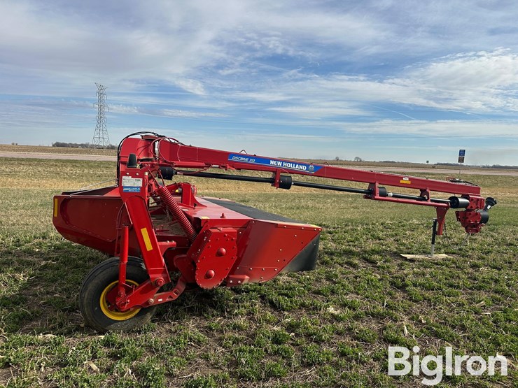 2021-new-holland-313-image-7
