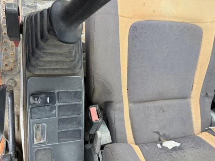 2014-doosan-dx225-lc-image-18