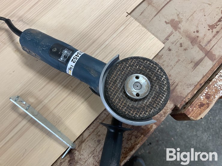 bosch-gws8-45-angle-grinder-image-12