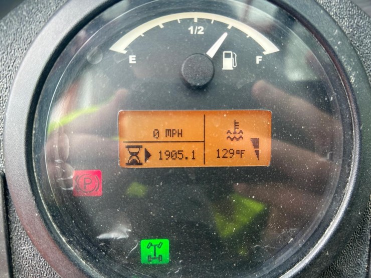 2015-jlg-g5-18a-image-23