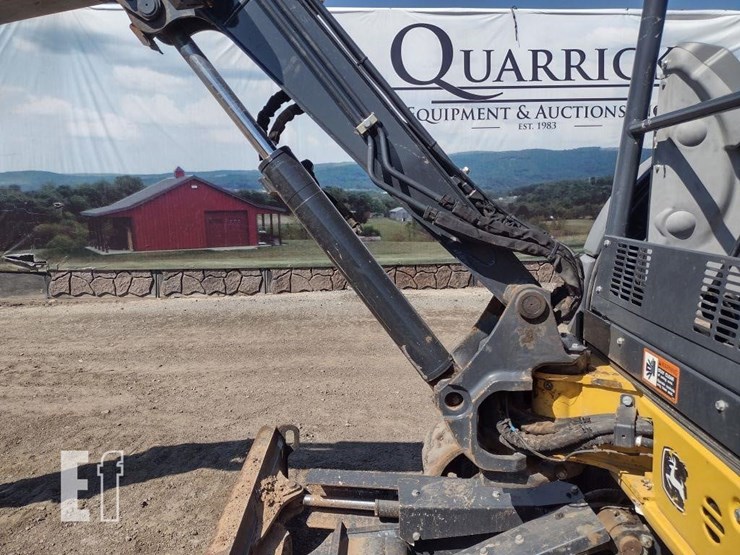 2022-deere-35g-image-22