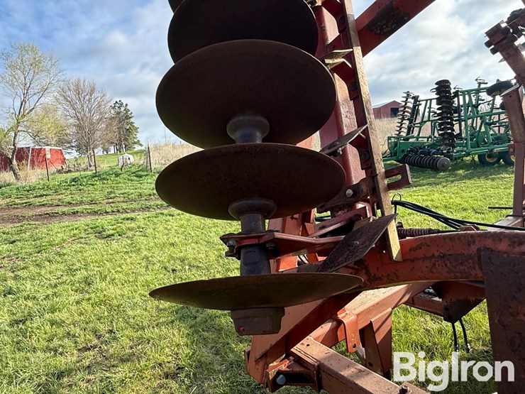 massey-ferguson-820-image-17
