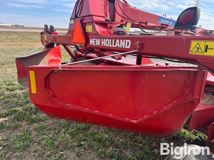 2021-new-holland-313-image-14