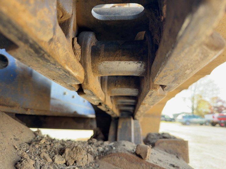 2019-caterpillar-c18-image-19