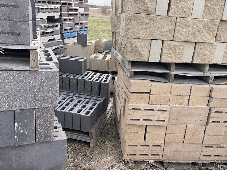 patio-and-building-bricks-image-7