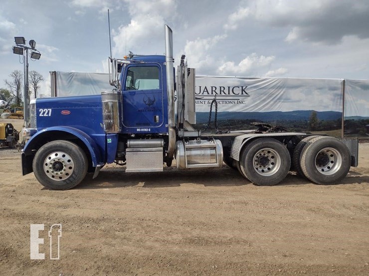 2012-peterbilt-389-image-1