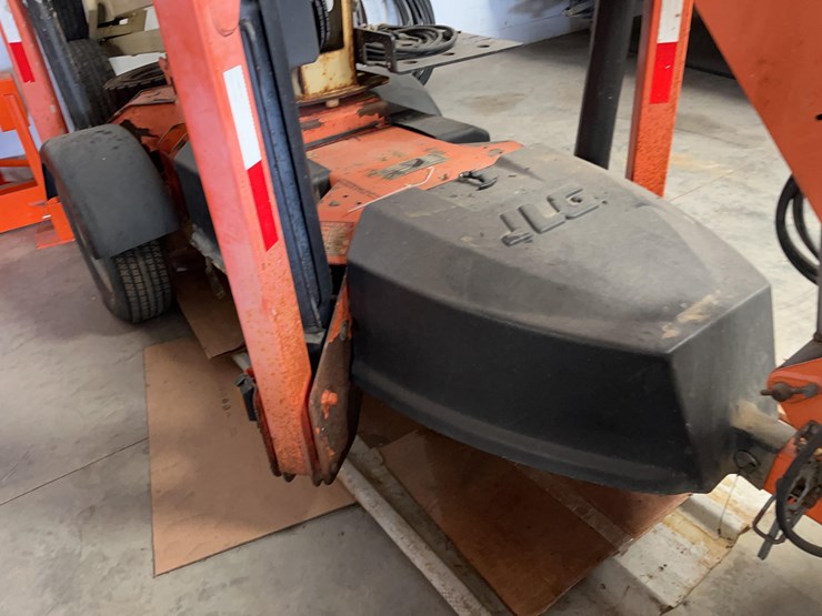 2008-jlg-t350-manlift-image-13