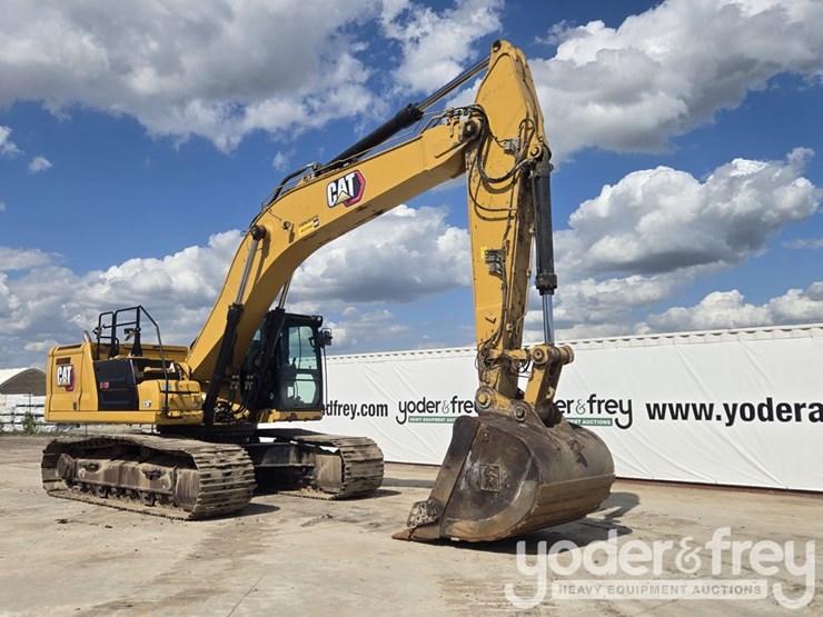 2021-caterpillar-336-image-8
