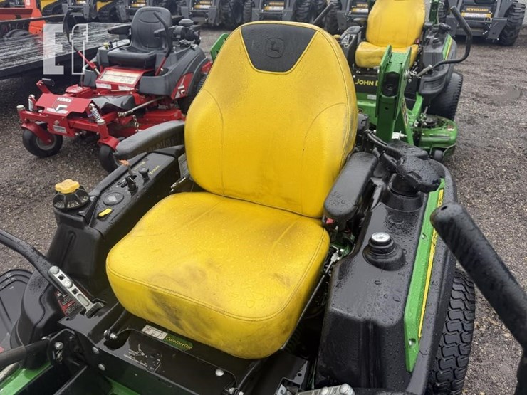 2020-john-deere-z915e-image-10