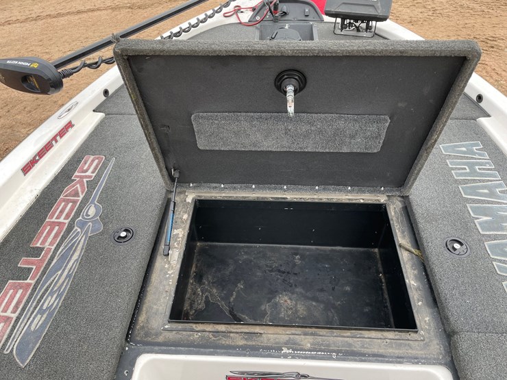 #1571-•-2003-skeeter-zx200-boat-with-yamaha-motor-(has-wi-title)-image-45