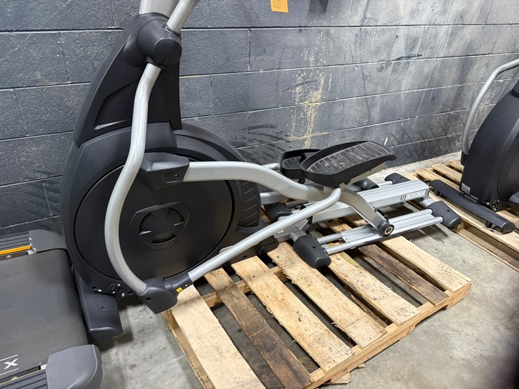 #2068-•-spirit-elliptical-ce800-image-5