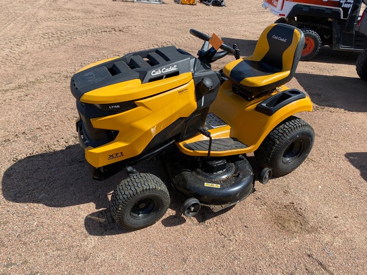 #1547-•-2022-cub-cadet-lt46-riding-lawn-mower-image-10