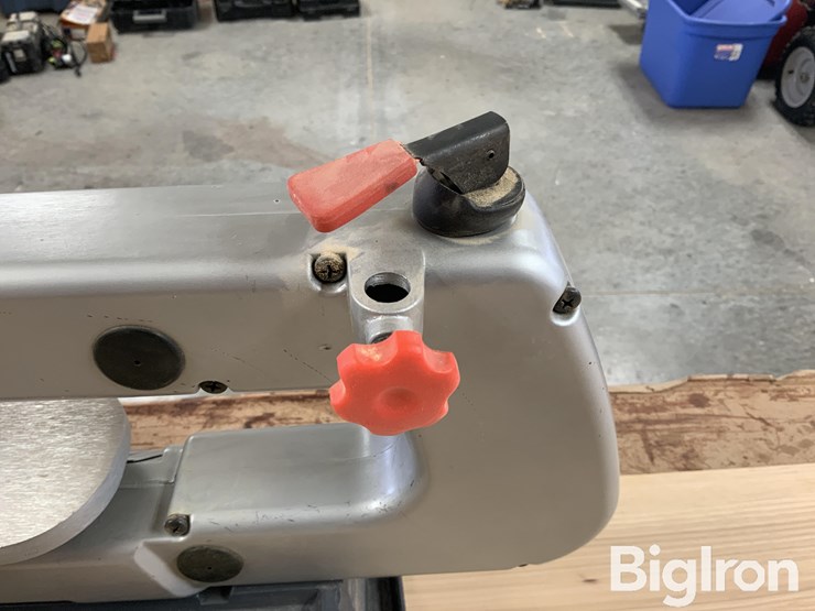 performax-90223-scroll-saw-image-12