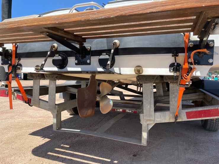 #1565-•-1989-ski-centurion-falcon-19'-ski-boat-(has-reg-card)-image-23