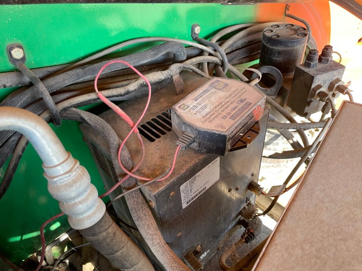 2008-jlg-m600j-image-27