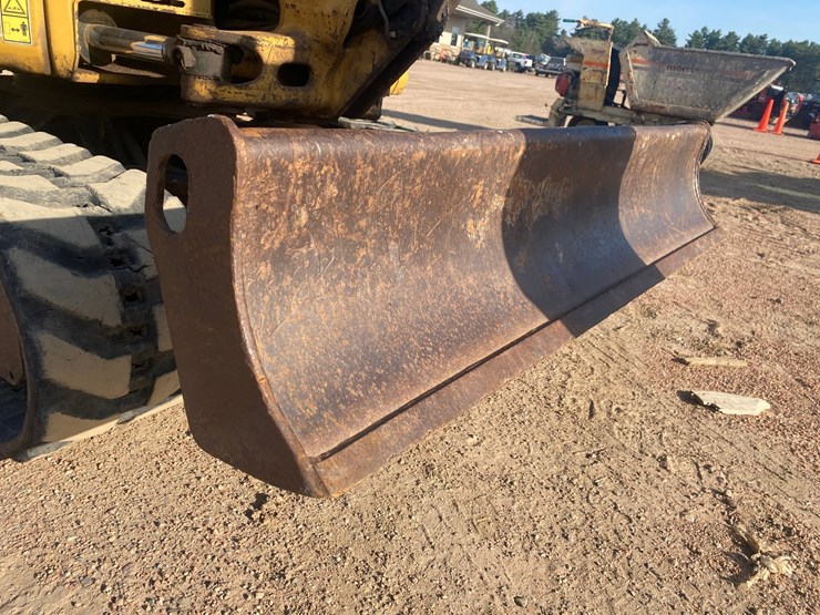 caterpillar-303c-cr-image-14