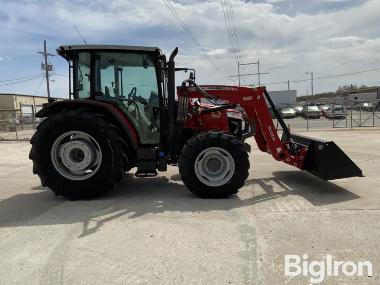 2017-massey-ferguson-4710-image-4