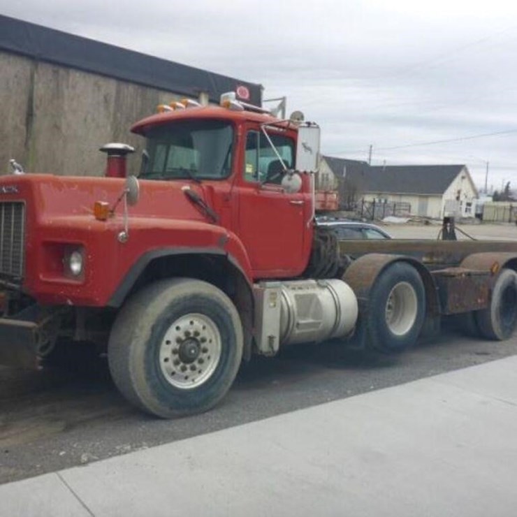 2002 MACK RB688S
