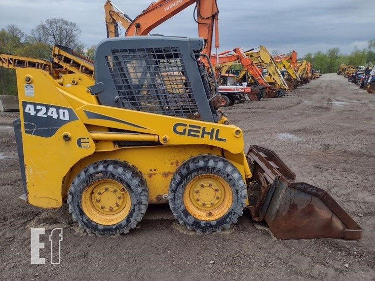 gehl-4240e-image-3