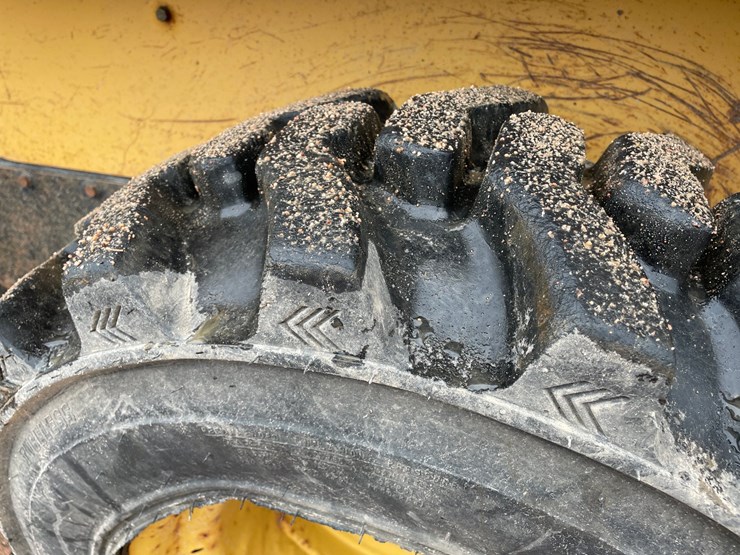 2005-caterpillar-252b-image-19