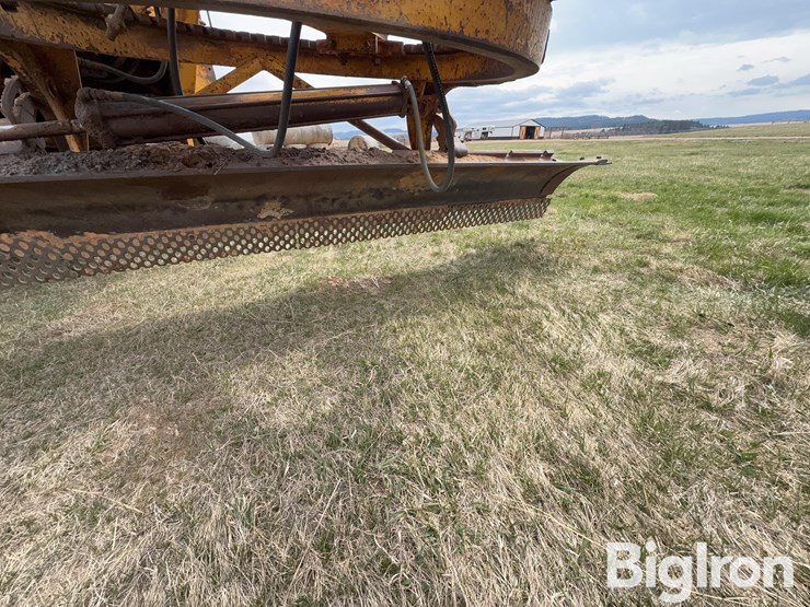 caterpillar-12-image-12