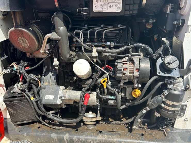 2019-bobcat-t650-image-15