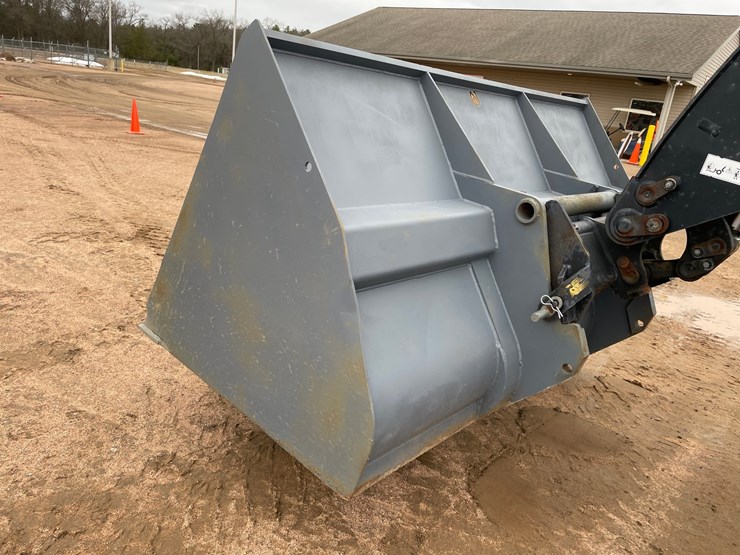 2013-manitou-mlt840-image-12