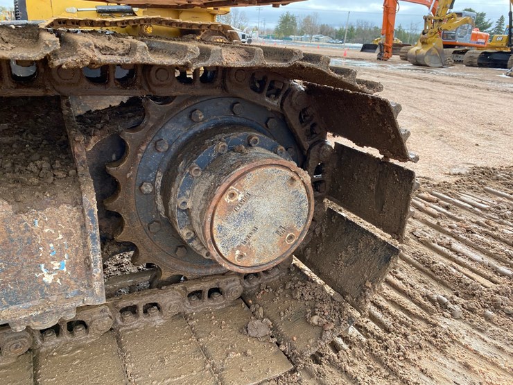 2005-hitachi-zx80-image-30