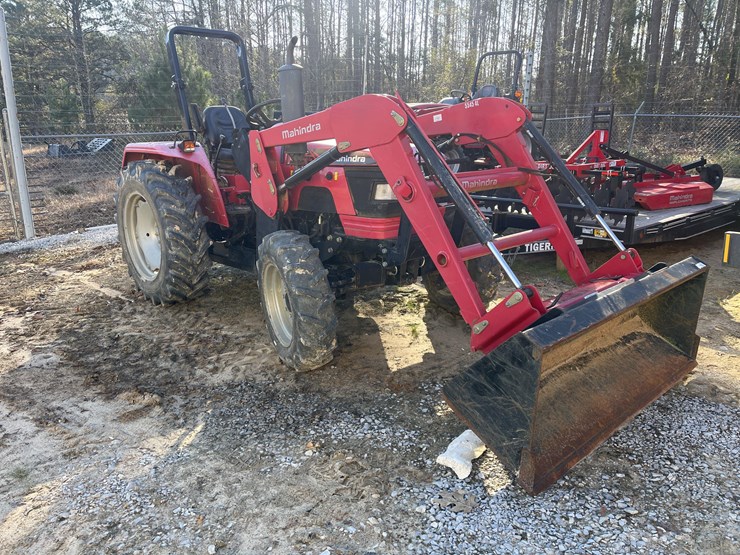 2018-mahindra-5545-image-3