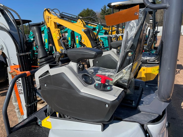 #5545-•-ats-me18-mini-excavator-image-20
