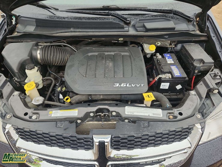 2011-dodge-grand-caravan-image-31