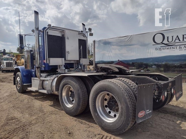 2012-peterbilt-389-image-32