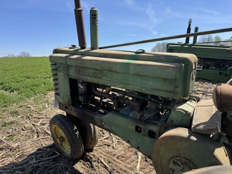 john-deere-b-image-12