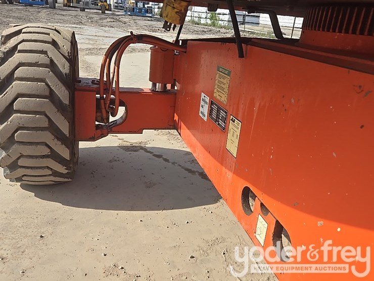2008-jlg-400s-image-24