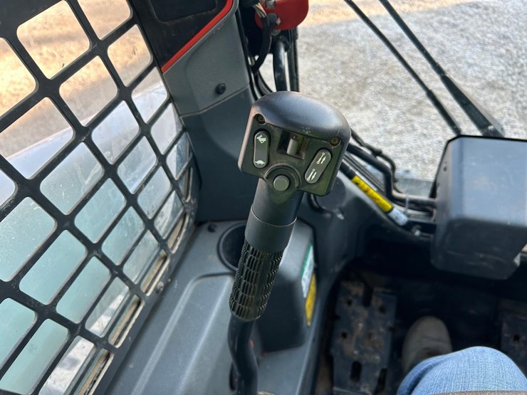 2022-bobcat-t66-image-26