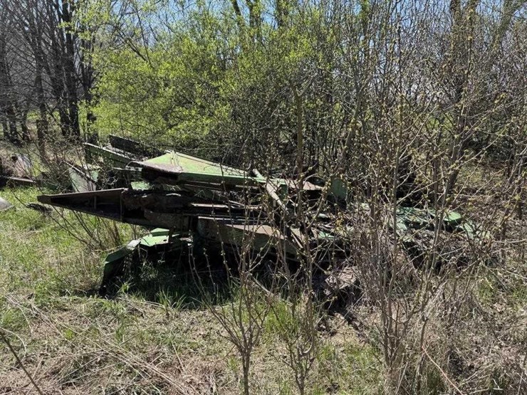 large-lot-of-scrap-machinery/vehicles-image-24